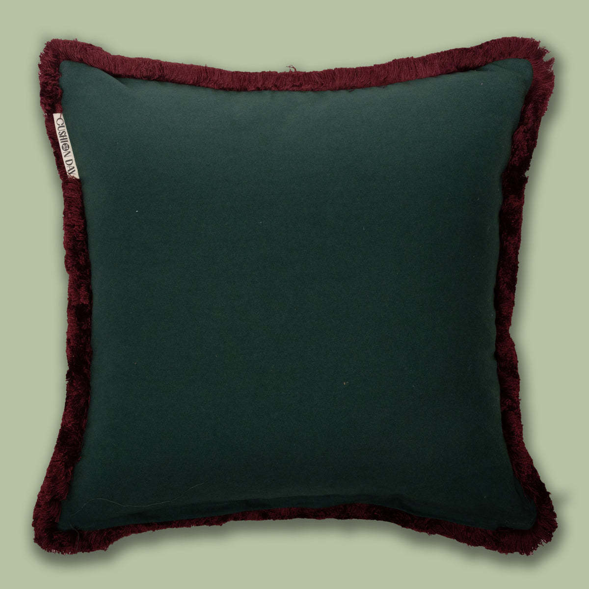Fløyelsbris Skoggrønn fløyelsputetrekk 50x50 cm med frynser