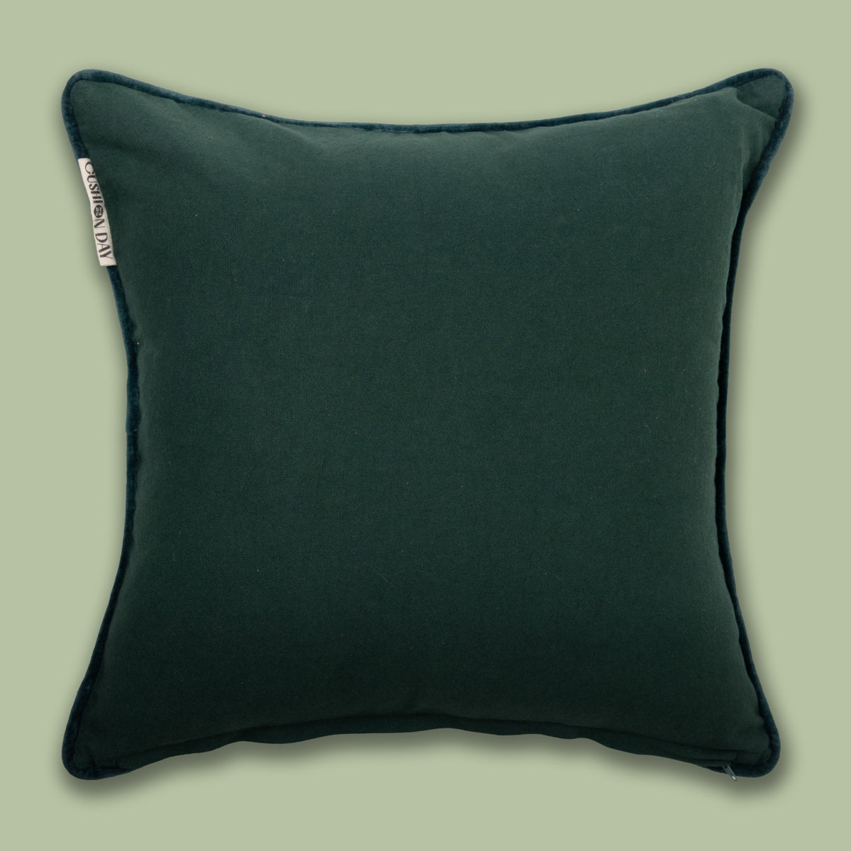 Villblomst Dyp blågrønn brodert fløyelsputetrekk 45x45 cm