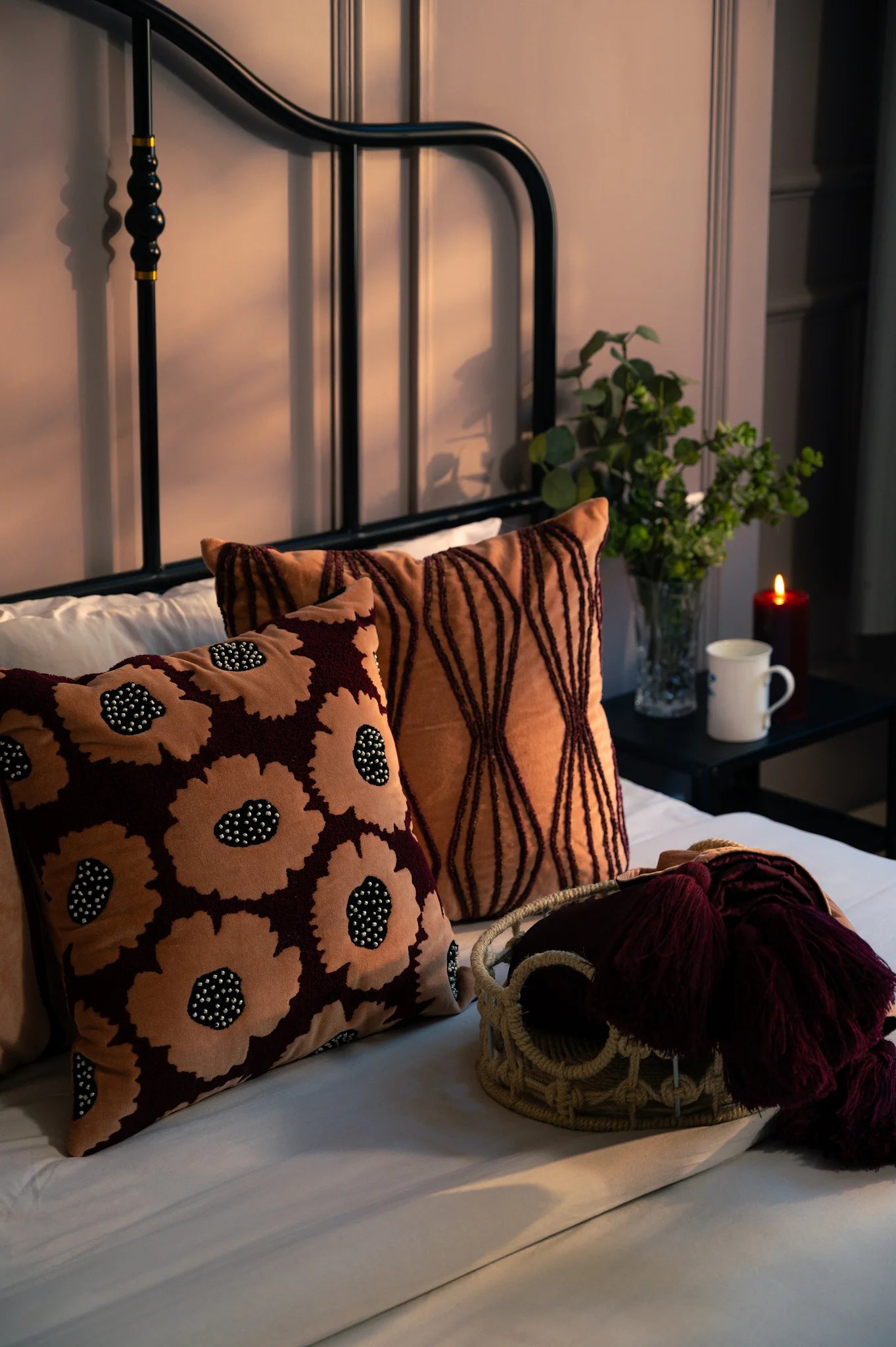 Kveldsbris - Mocha Mousse Fløyel Putetrekk